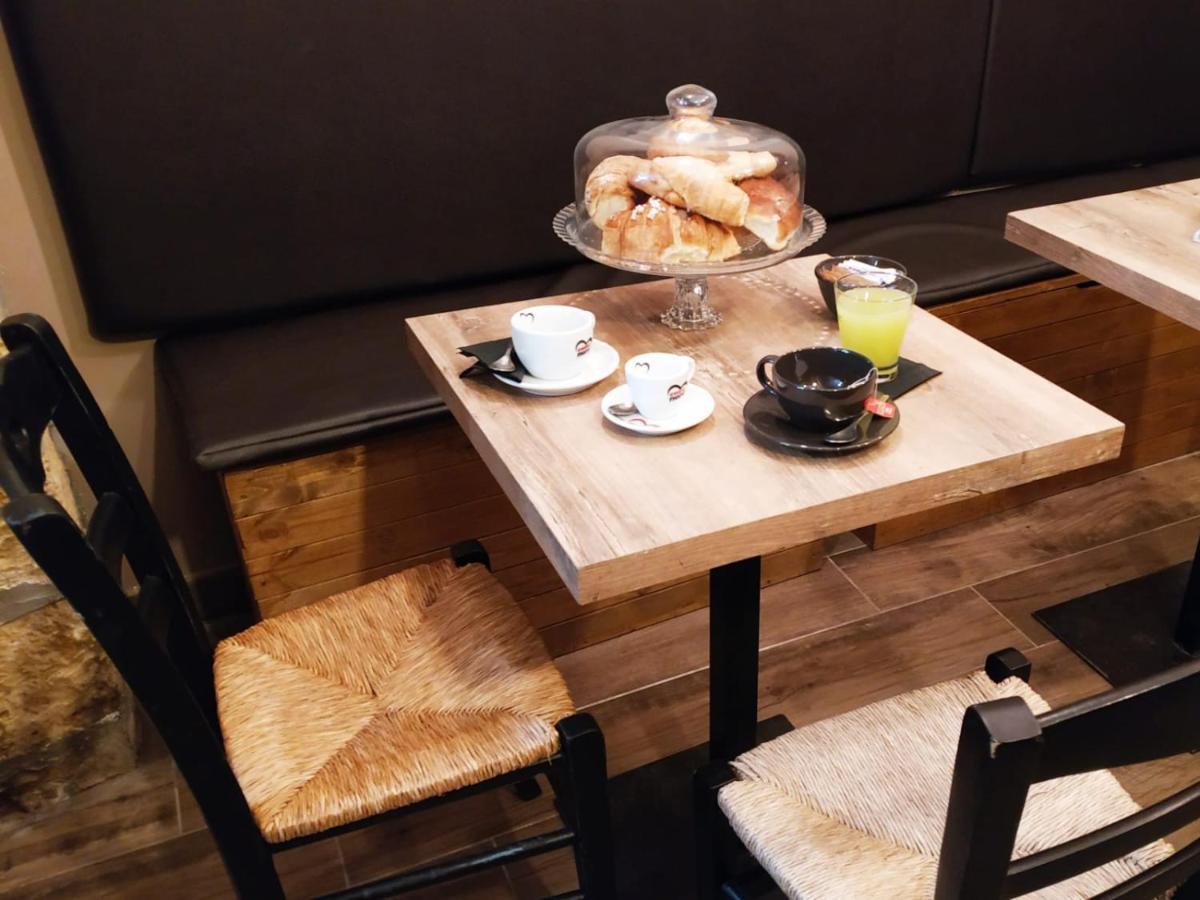 Suite San Gennaro เนเปิลส์ ภายนอก รูปภาพ